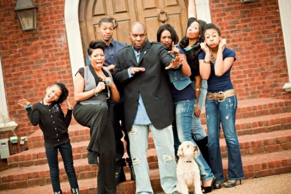 thicker-than-water-the-tankards-season-1-family-photos-01