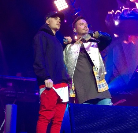 As one of the most important and climaxing moments of the night, J Balvin invited Justin Bieber to the stage to perform the remix of the hit song "Sorry." (PRNewsFoto/Spanish Broadcasting System)