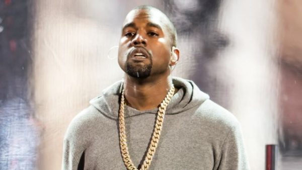 Kanye-West-Performs-Wolves-On-SNL40--640x360