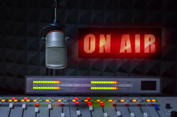 radio facts,radio djs,urban adult,Urban Radio, urban radio personalities, rap radio stations,r&b radio station, hip hop music radio, black female singers