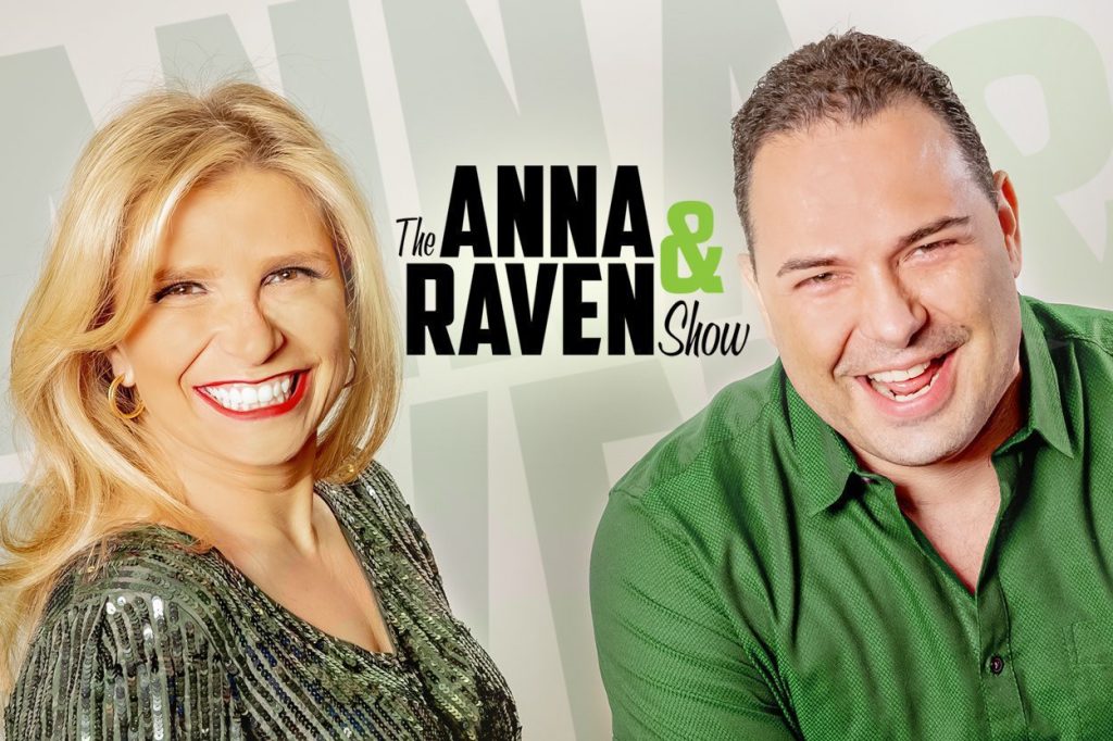 ANNA & RAVEN