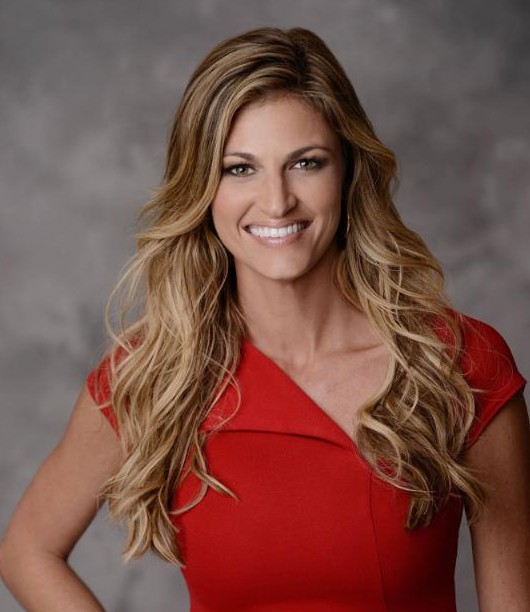 Erin Andrews posing for the camera