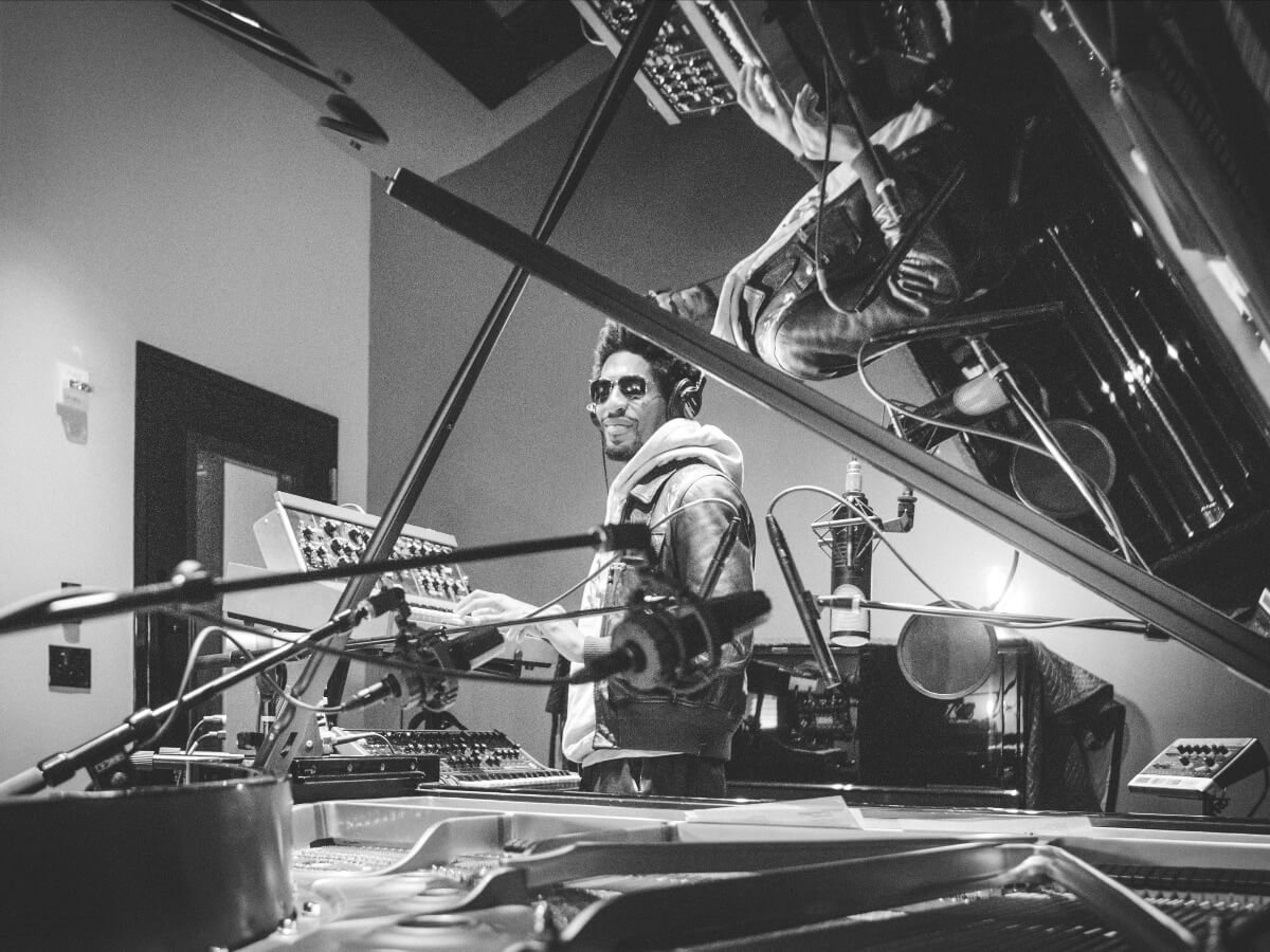 JON BATISTE RELEASES NEW SPOTIFY SINGLES “CHANGES” & “DON’T STOP”