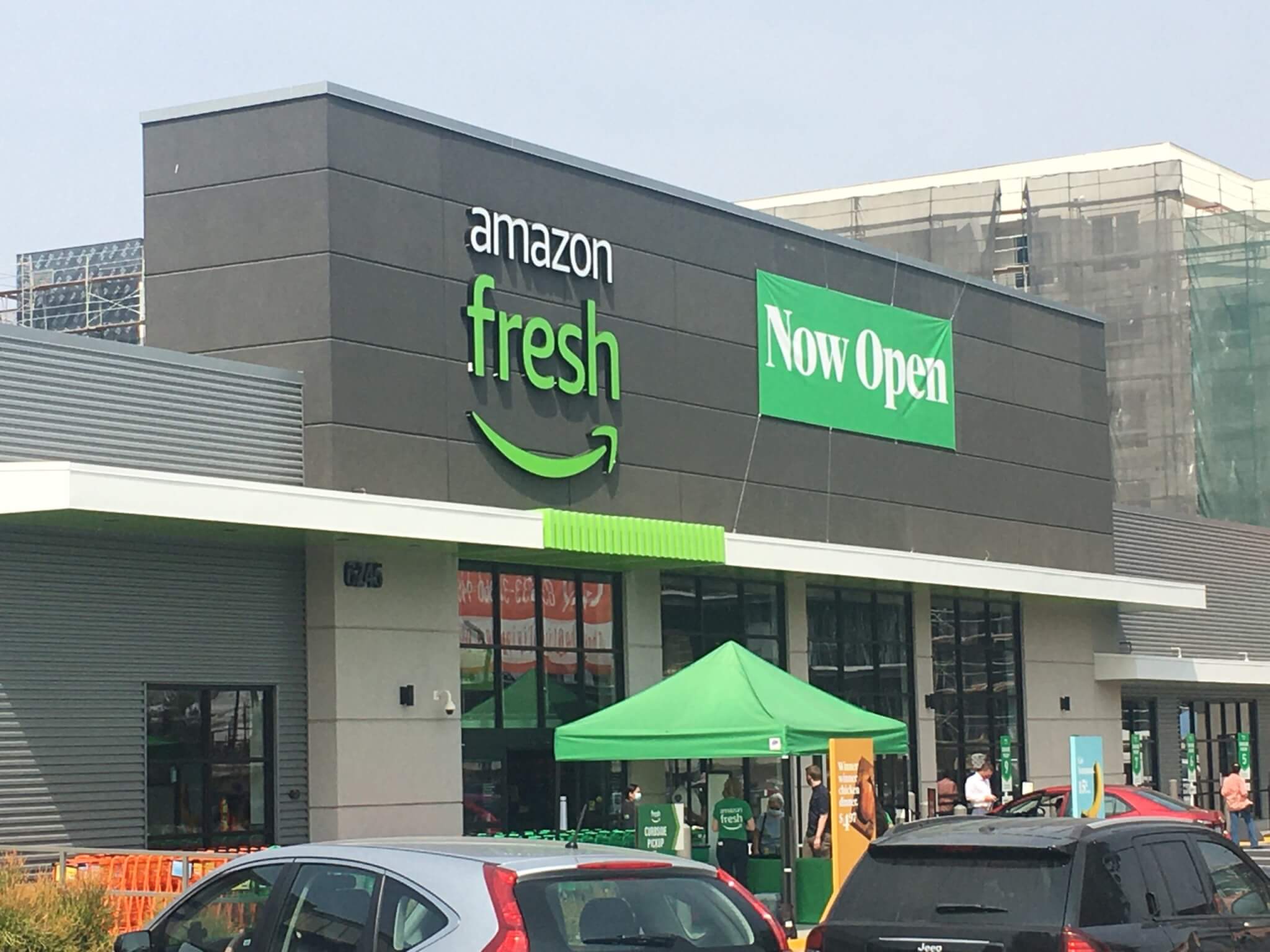 Today, I Walked into the First Amazon Fresh Store in the U.S., THIS is what I Saw