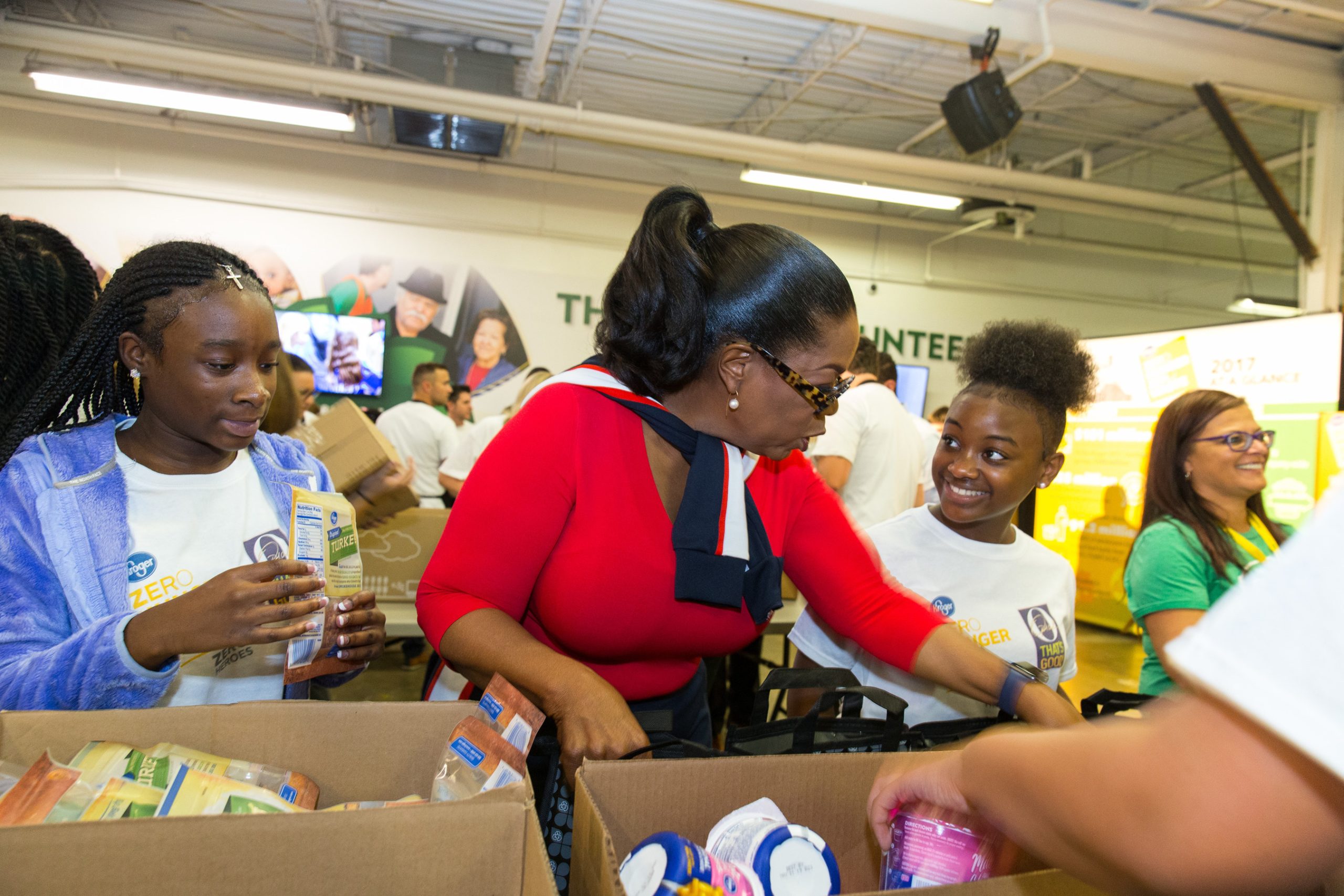 Oprah Winfrey Surprises Volunteers Fighting Hunger