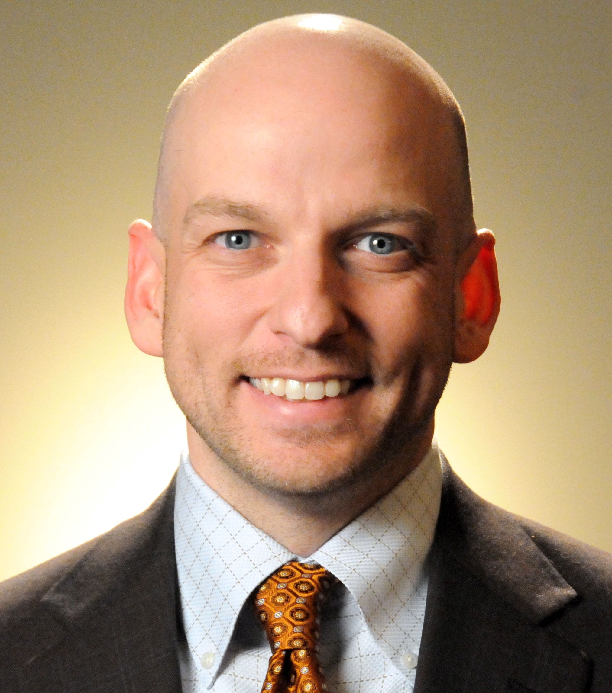 Tim Richards named Program Director for KMLE