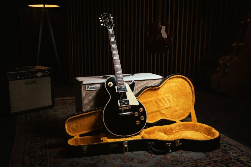 Gibson Partners With Noel Gallagher to Create 20 Gibson 1978 Les Paul Custom Guitars, Exclusively Available Opening Day of Gibson Garage London on Sat., Feb 24