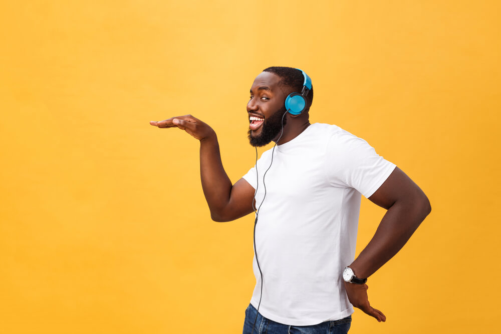 Expert Advice for Budding Radio DJs